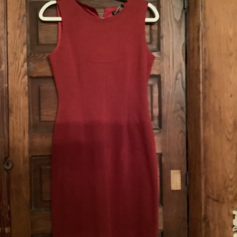 Red BCBG MAX AZRIA dress size 6